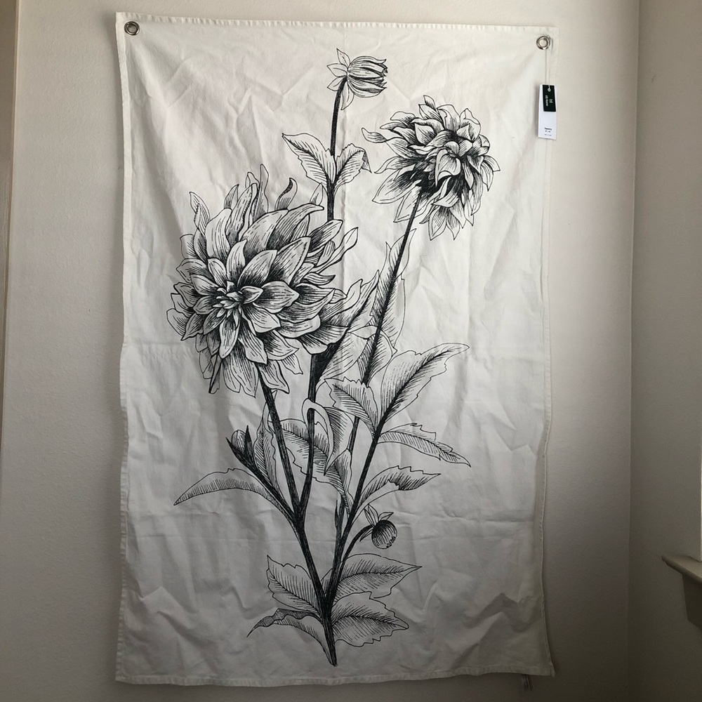 Urban Outfitters Home Flower Tapestry